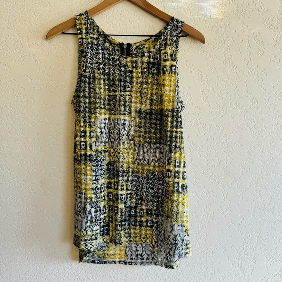 Relativity | yellow black and white pattern tank with zipper back - Picture 1 of 5